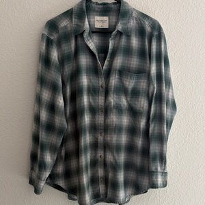 Abercrombie & Fitch Green and White Plaid Button-Down Shirt